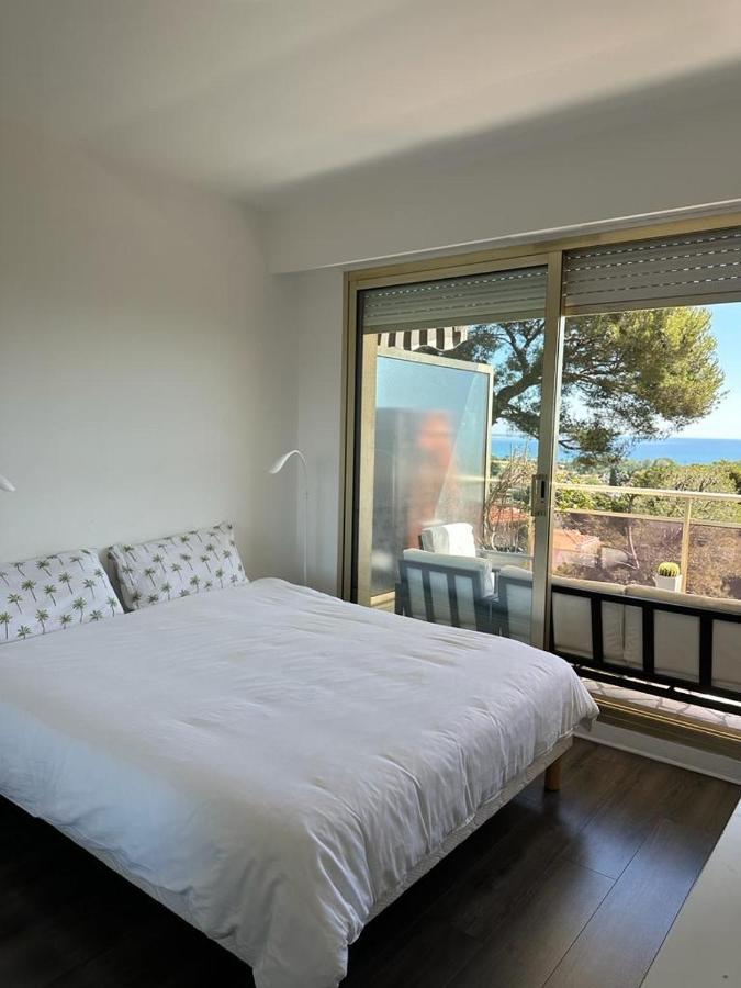 Bel Appartement Avec Vue Mer Villeneuve-Loubet Exterior photo